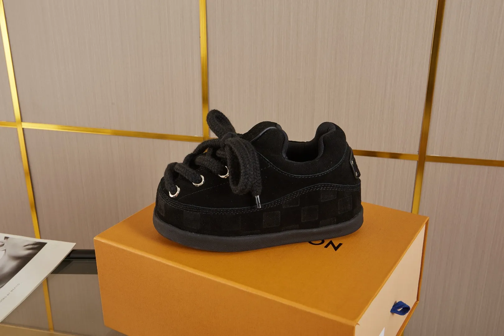 💰💰💰 660 hot style 🆕🆕🆕𝙇𝙑🔥New models are on the shelves🔥 Louis Vuitton 25ss, LV co-branded nigo YETI Fat Ding is ugly and cute, many Internet celebrities have put it on the show, a classic and versatile item. Fabric: imported high mercerized cowhide suede. Lining: High-grade elastic mesh, original molded outsole. Size: women's clothing, 35-41 (customized for women's 40 and 41), men's clothing 39-46 (customized for 45-46)